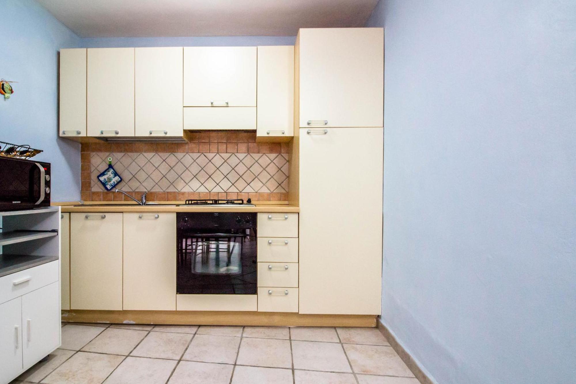 Rovo House 2, Pittulongu, Apartment Olbia