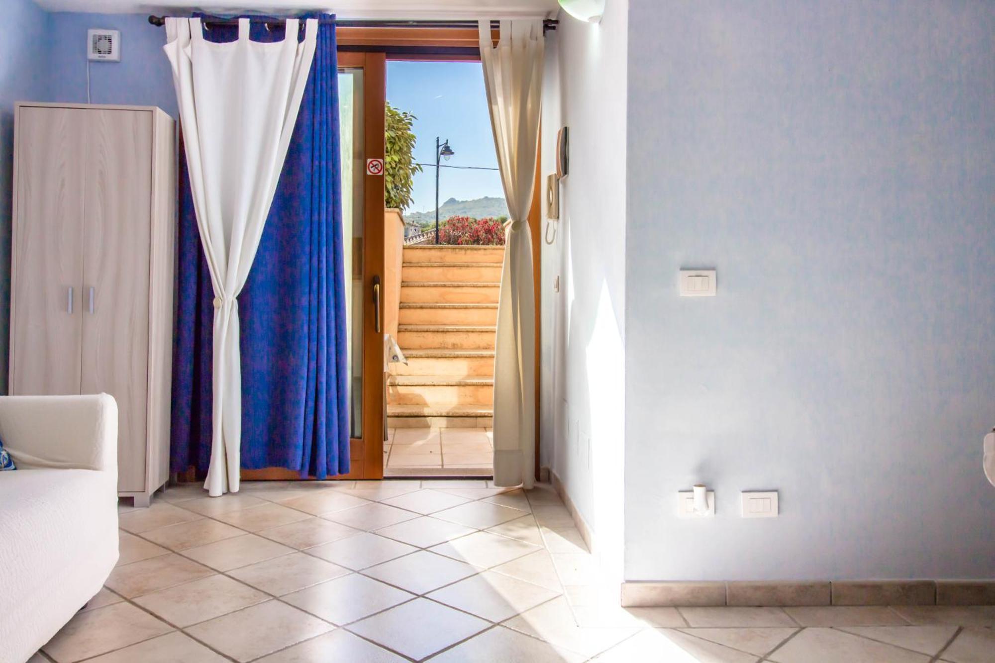 Rovo House 2, Pittulongu, *